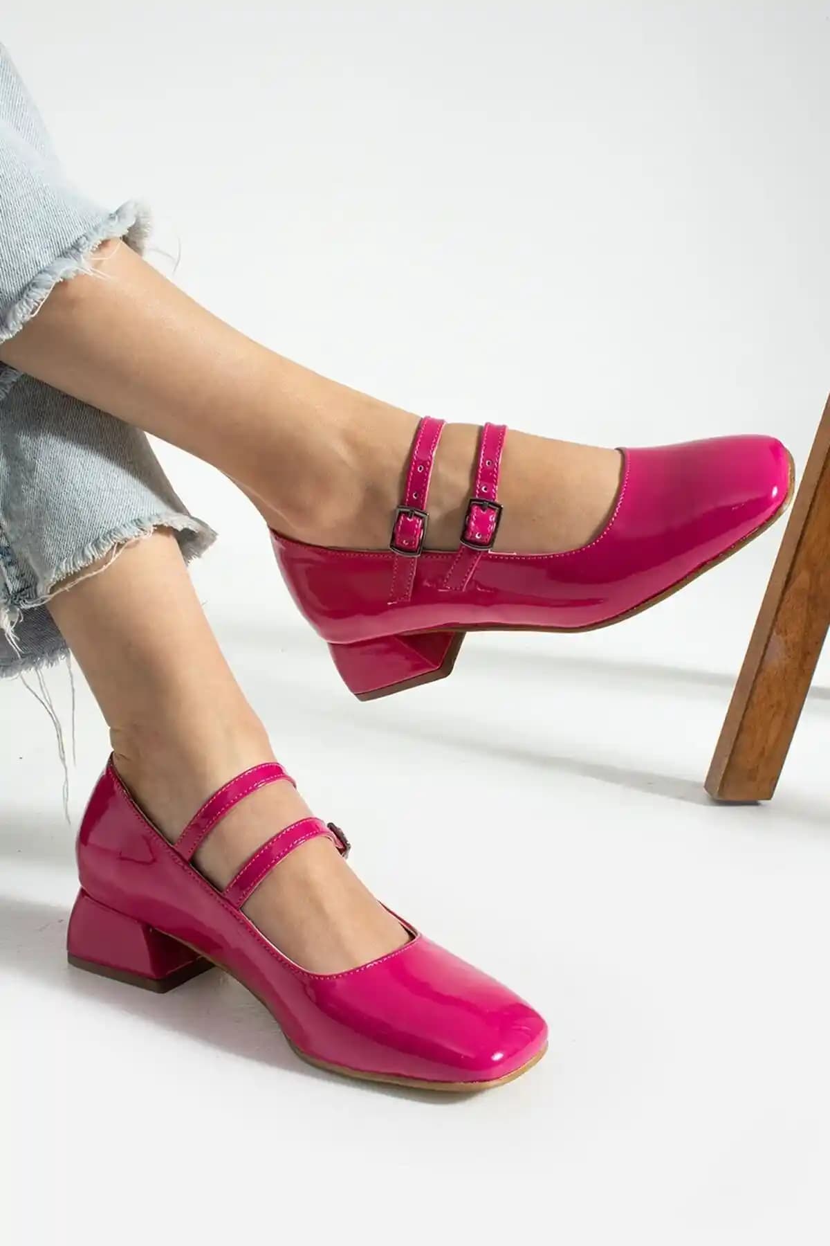 Pembe Potin Ayakkabılar: Özellikleri, Karşılaştırma Kriterleri ve Moda Trendleri