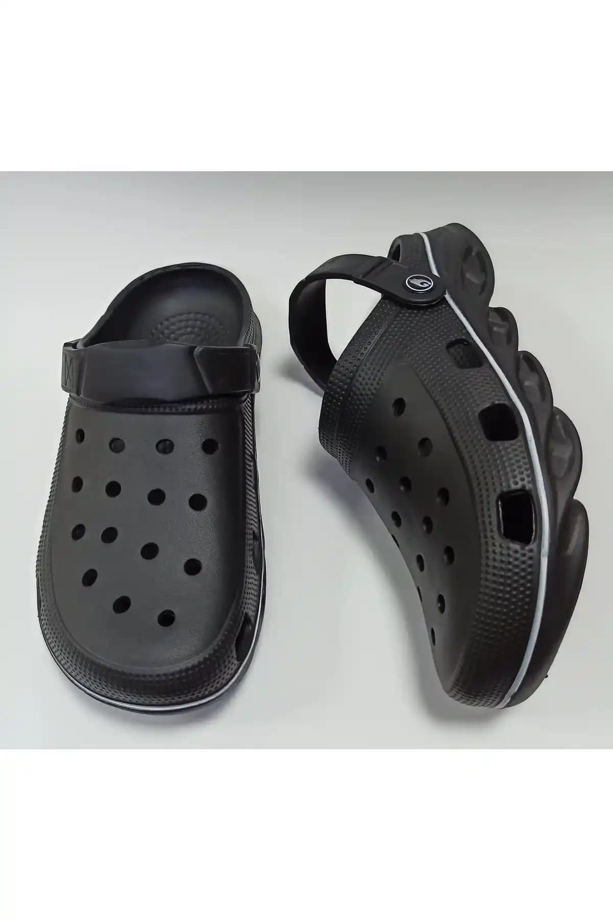 Rahat ve Hafif Suya Dayanıklı Sandaletler: Günlük Kullanım ve Açık Hava Etkinlikleri İçin Uygun