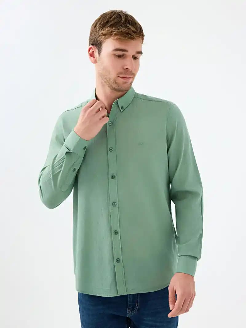 Regular Fit Erkek Gömlek Aksesuarlarıyla Şıklığınızı Yükseltin ve Tarzınızı Yansıtın