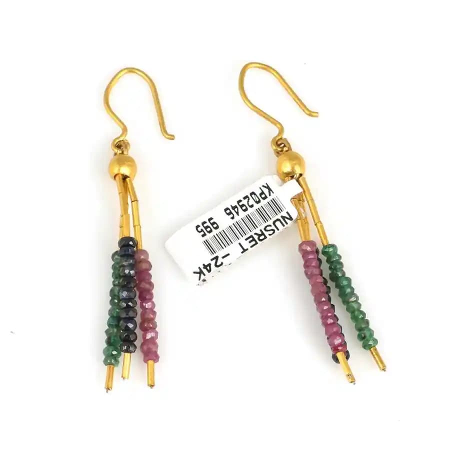 Sirali Taşlı Küpe Modelleri Zümrüt ve Safir ile Şıklık ve Dayanıklılık Sunar