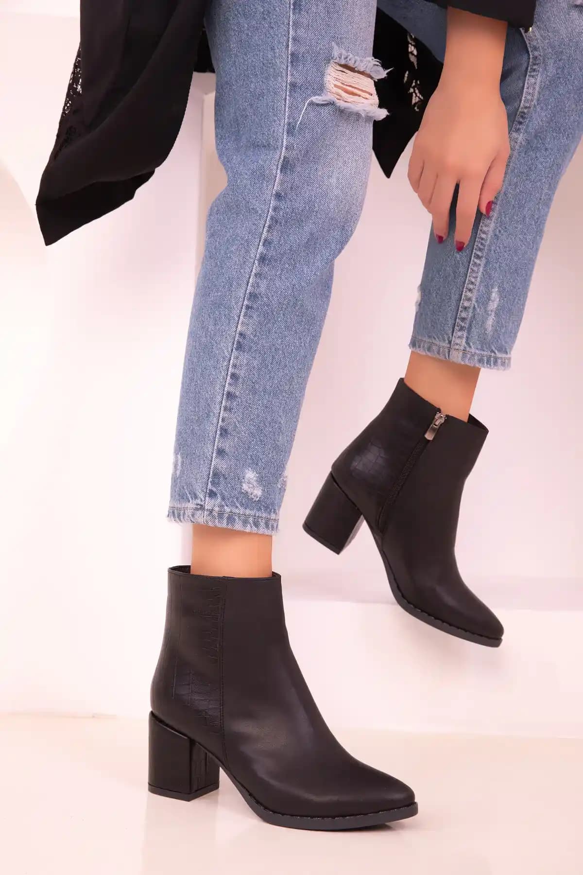 Soho Kadın Bot Seçim Rehberi Moda ve Fonksiyonellik Bir Arada