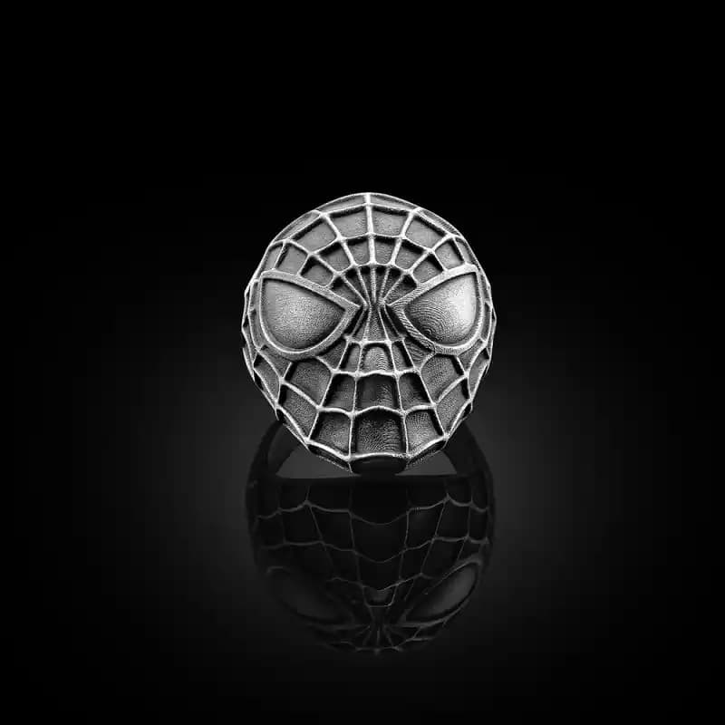 Spiderman Yüzük Koleksiyonu Gece ve Gündüz Temalarıyla Elektronik ve Aksesuar Dünyasında