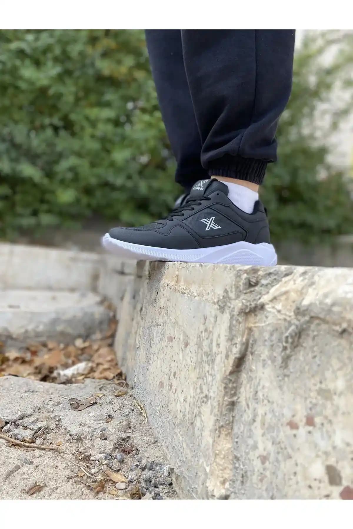 Spor Ayakkabılarında Sıklık ve Konfor: Güncel Teknolojiler ve Malzeme İnovasyonları