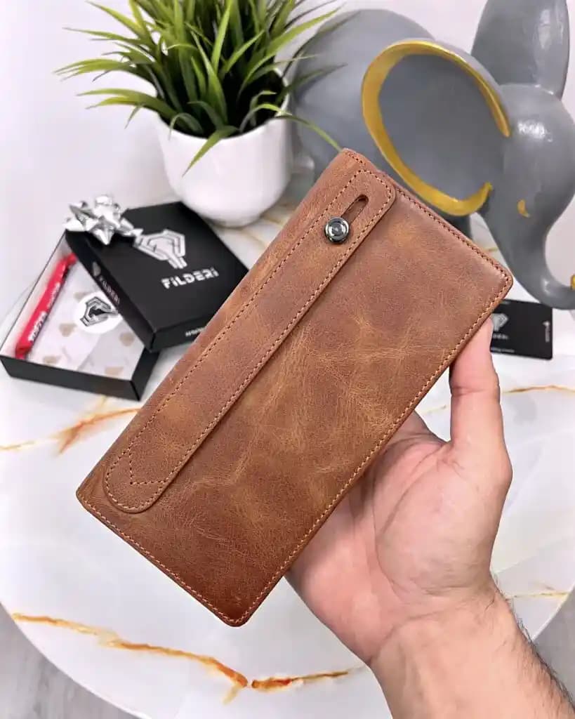 Taba Renk Telefon Cüzdanları: Şık ve Pratik Günlük Kullanım Aksesuarları