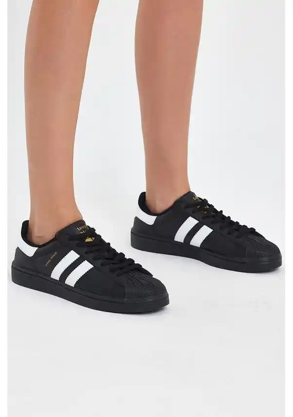 Tonny Black Unisex Günlük Sneaker: Şıklık ve Konforun Modern Buluşması