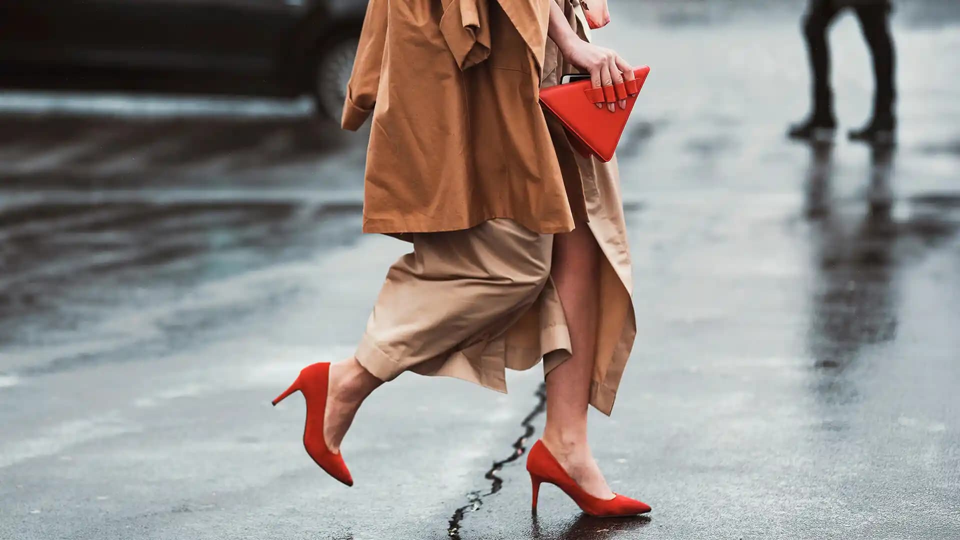 Topuklu Ayakkabılarda Şıklık ve Konfor Dengesi: Tasarım ve Malzeme Seçenekleri