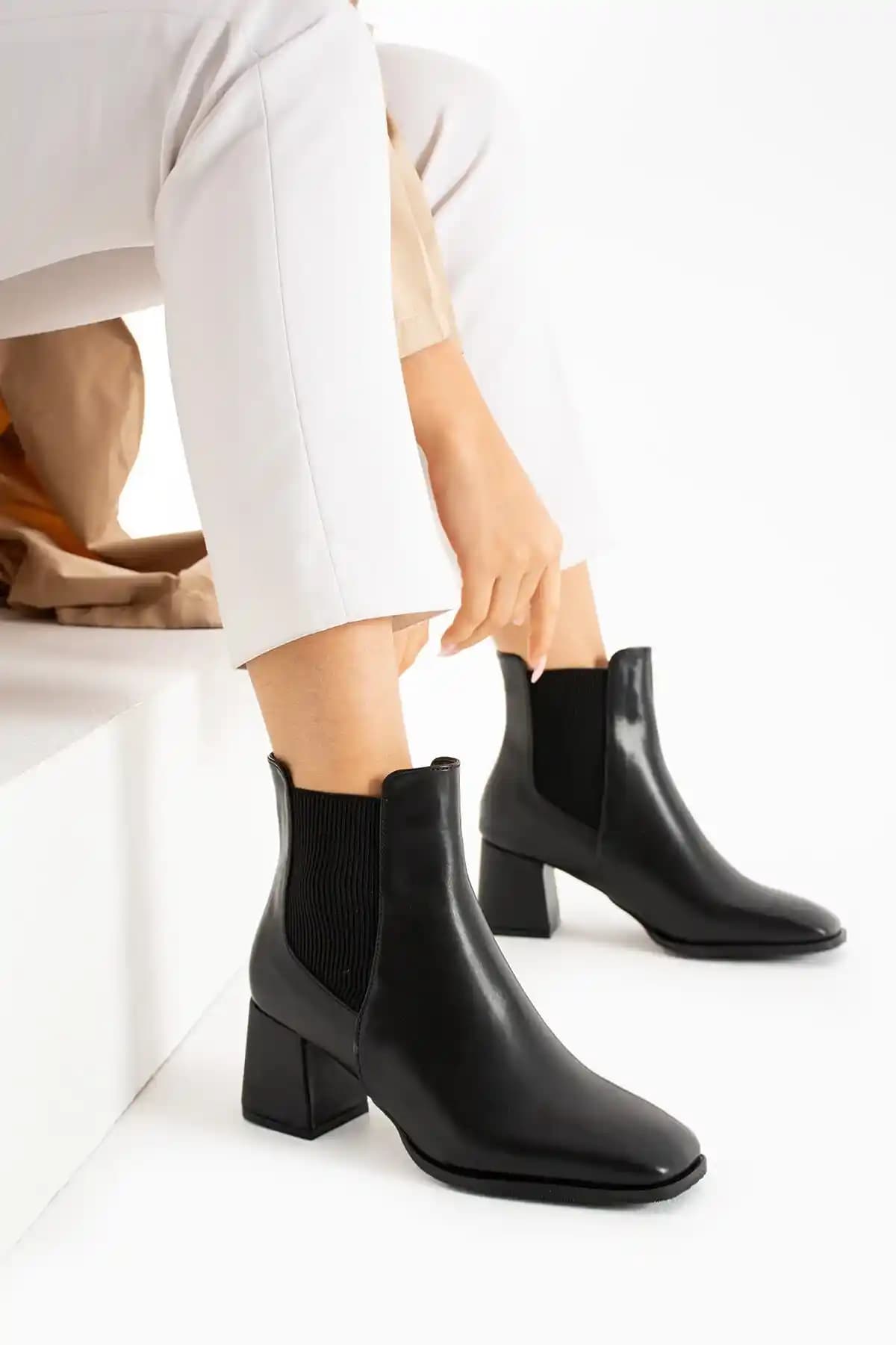 Topuklu Botlar İçin Konforlu Alternatifler ve Güncel Ürün Önerileri