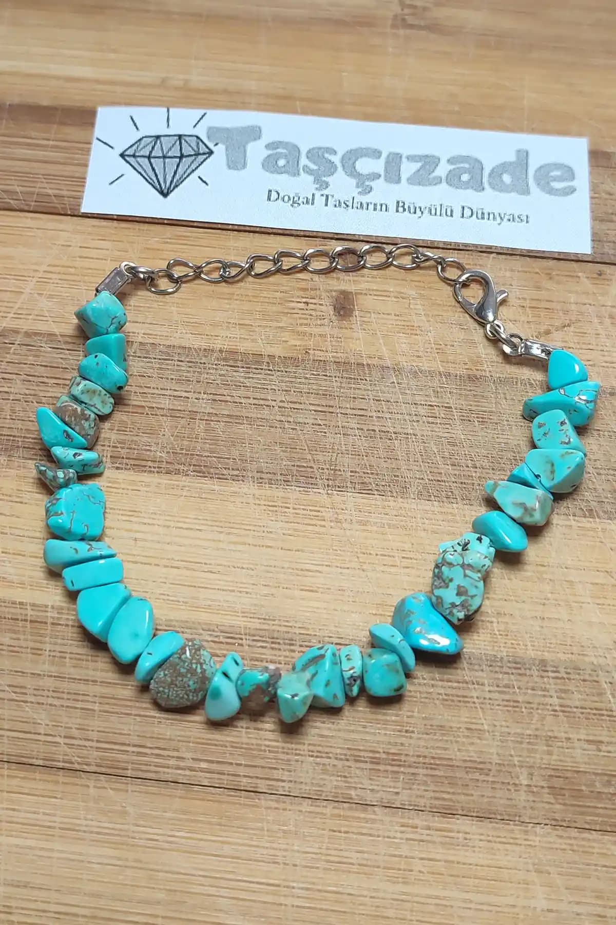 Turkuaz Doğal Taş Kırık Bileklikleri: Estetik ve Doğallığın Buluşması