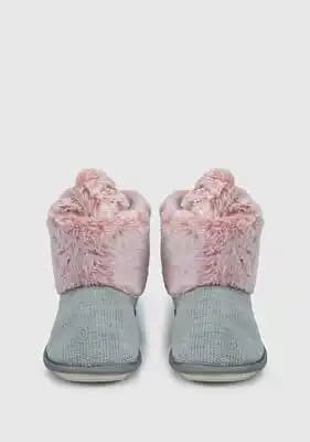 Twigy Diry ve Emma Ev Botları Karşılaştırması: Tasarım, Özellikler ve Kullanıcı Deneyimi Analizi