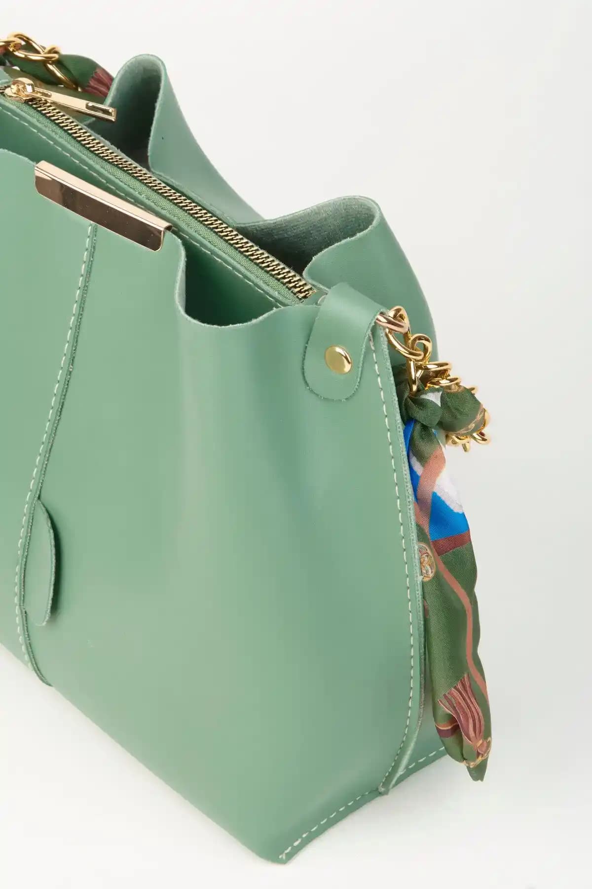 Vivaq Kadın Çantası Özellikleri ve Tasarım Detaylarıyla Şıklık ve Fonksiyonellik