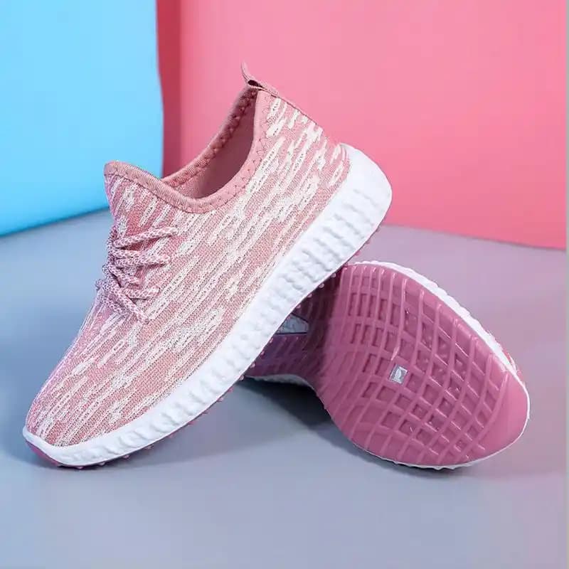 Yaz Ayakkabılarında Hafiflik ve Nefes Alabilirlik Özellikleri ve Seçim Rehberi