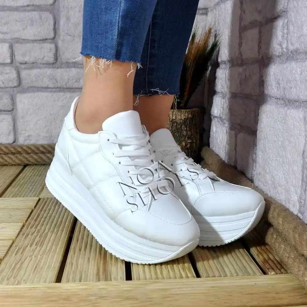 Yüksek Tabanlı Spor Ayakkabılarının Estetik ve Fonksiyonel Avantajları