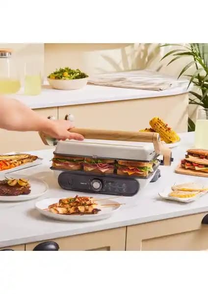 Karaca Gastro Grill ve Korkmaz Tostella Granit Tost Makinesi Karşılaştırması ve Özellikleri