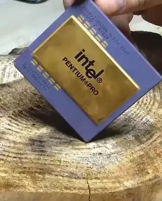 1995 Pentium Pro İşlemcisi: Mimari Yenilikler ve Performansın Evrimi