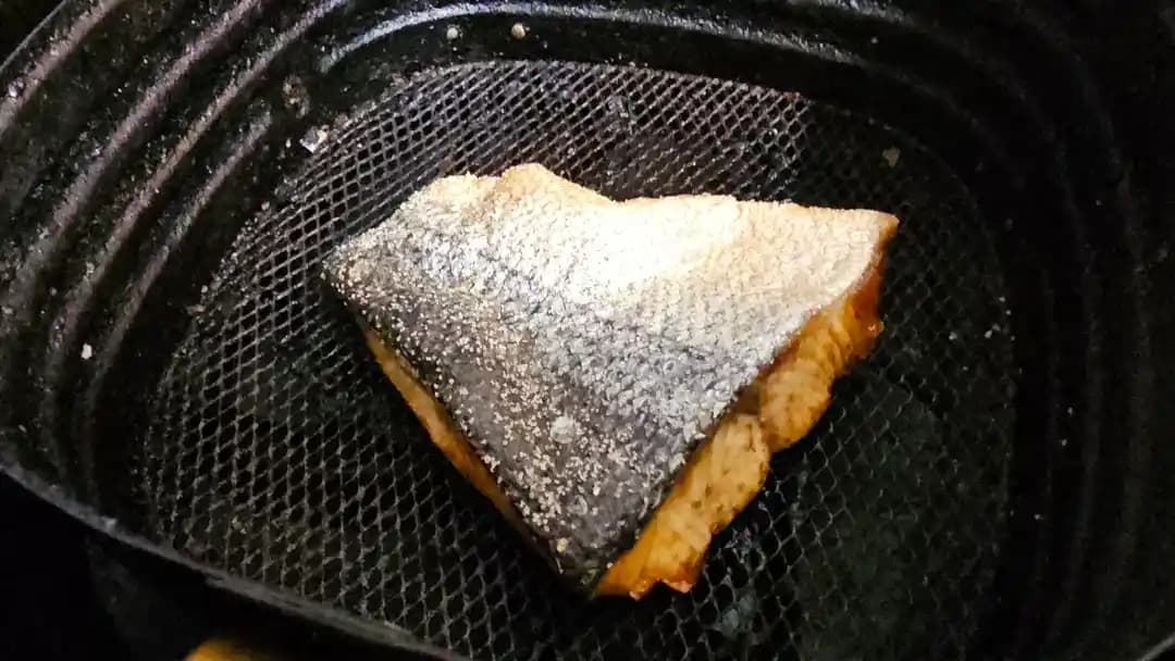 Airfryer'da Somon Pişirmenin Pratik Yöntemleri ve Lezzet İpuçları