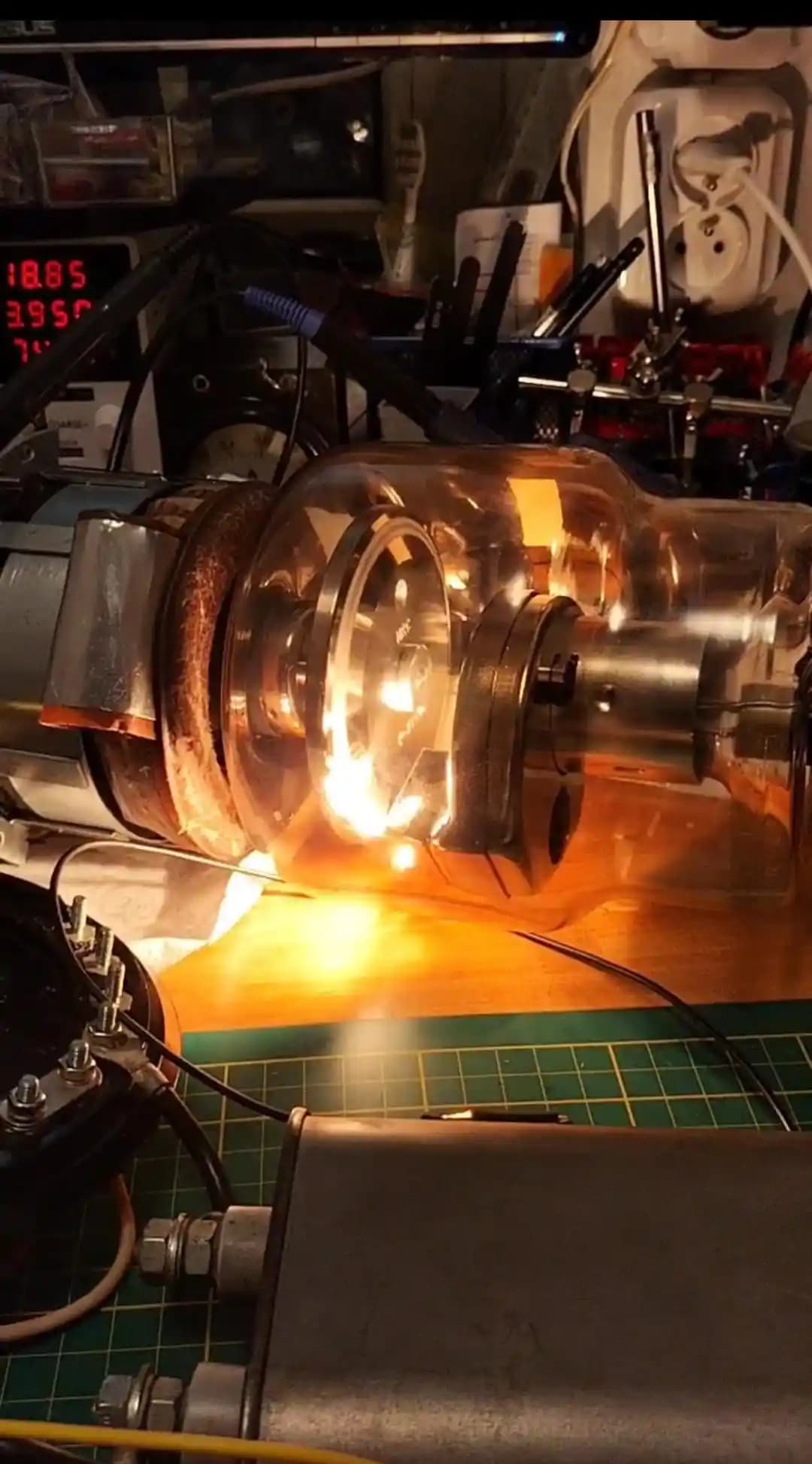 Atölyenizde X-Işını Tüpü: Teknik Yapısı, Çalışma Prensibi ve Güvenlik Önlemleri