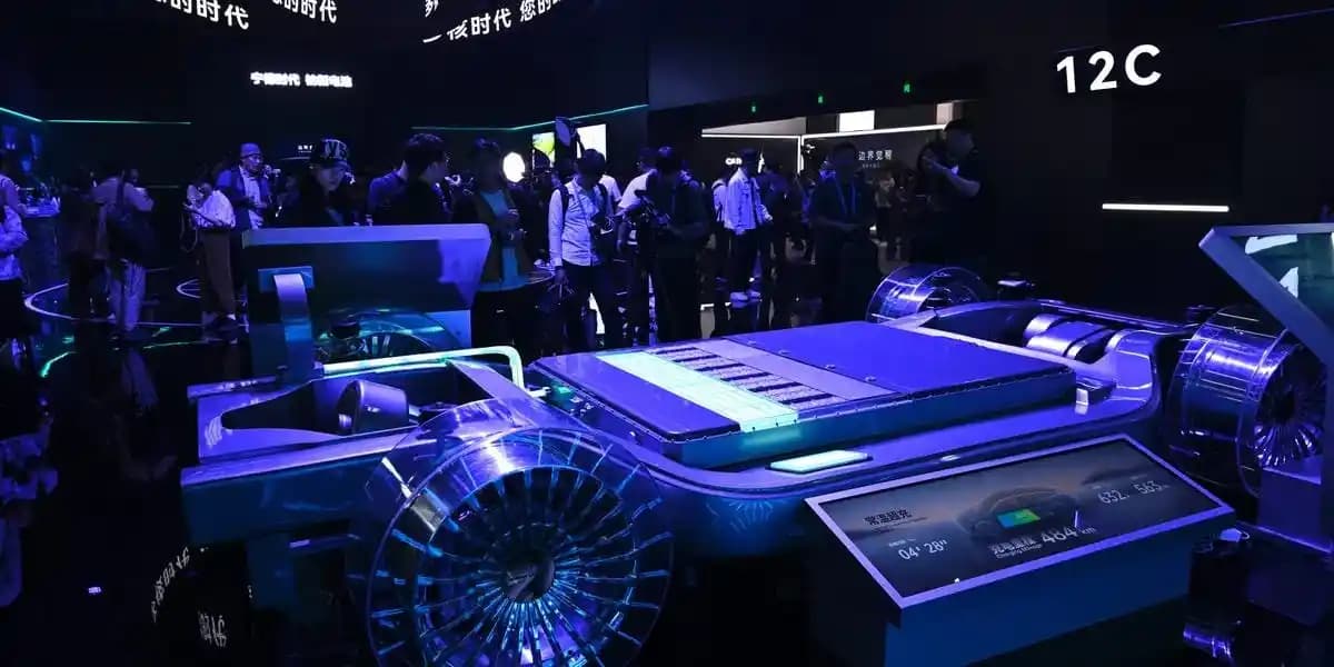 Çinli CATL'nin İkinci Nesil Hızlı Şarj Bataryası Elektrikli Araçlarda Menzil Kaygısını Azaltıyor