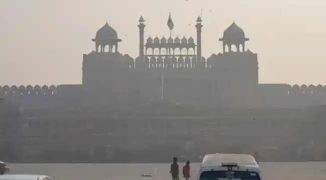 Delhi'deki 300 Sq Ft Evler İçin Uygun Hava Temizleyici Seçimi ve Teknik Kriterler