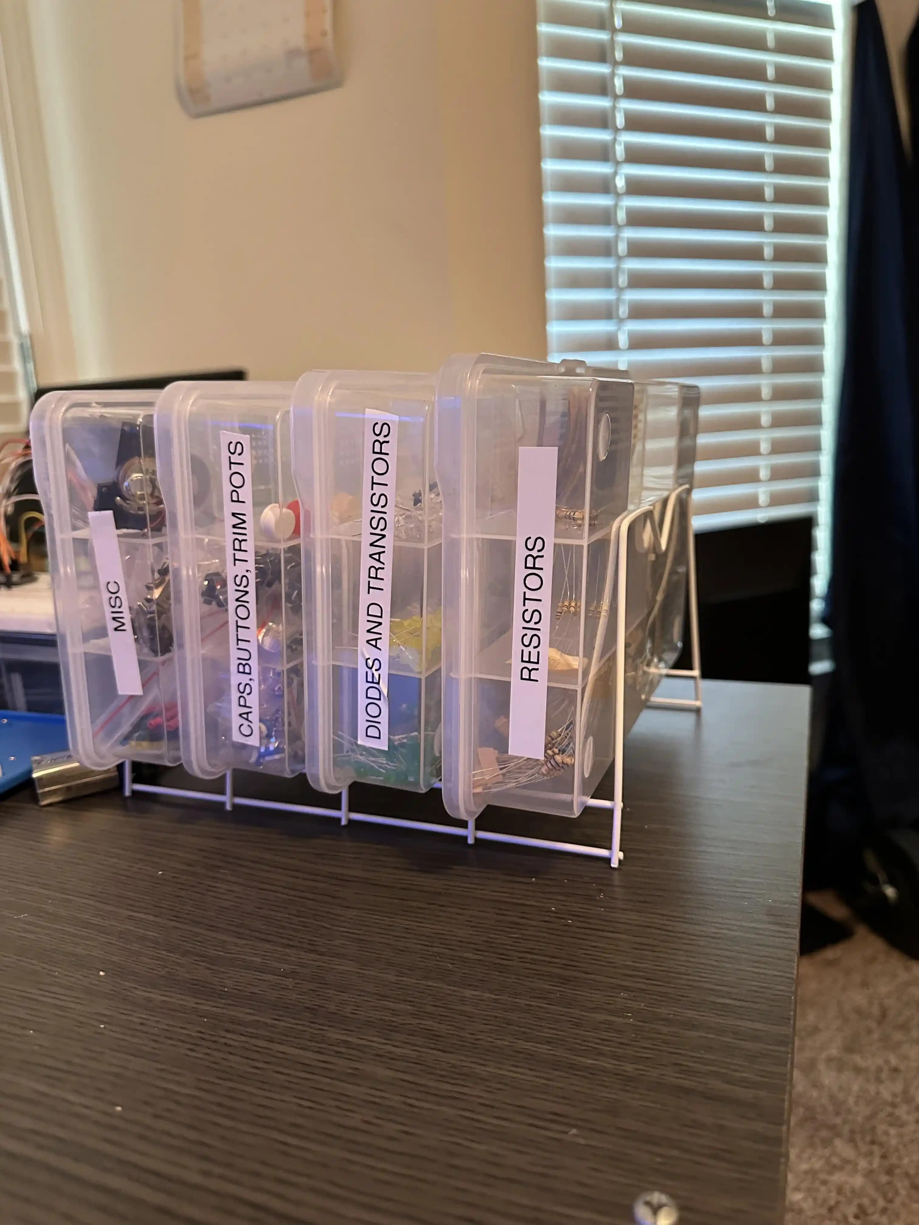 Elektronik Bileşenlerin Düzenlenmesi, Saklanması ve Statik Elektrik Koruması Yöntemleri