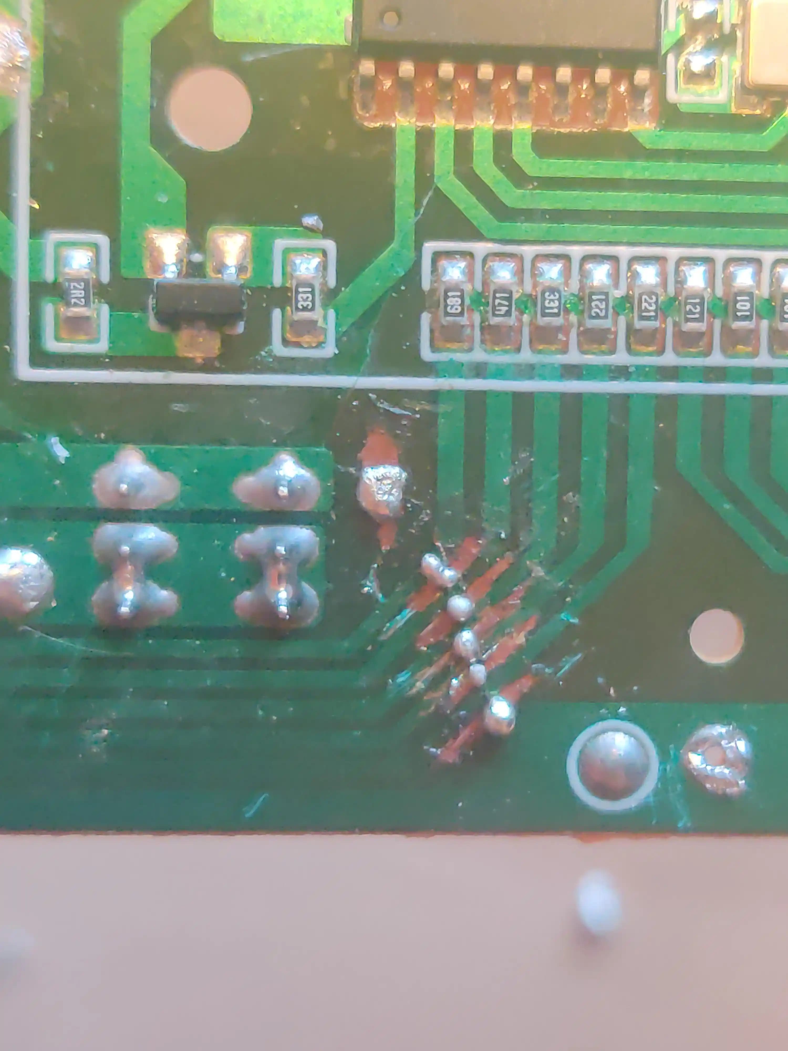 Elektronik Devre İz Tamiri: Doğru Teknikler ve Yaygın Hataların Önlenmesi