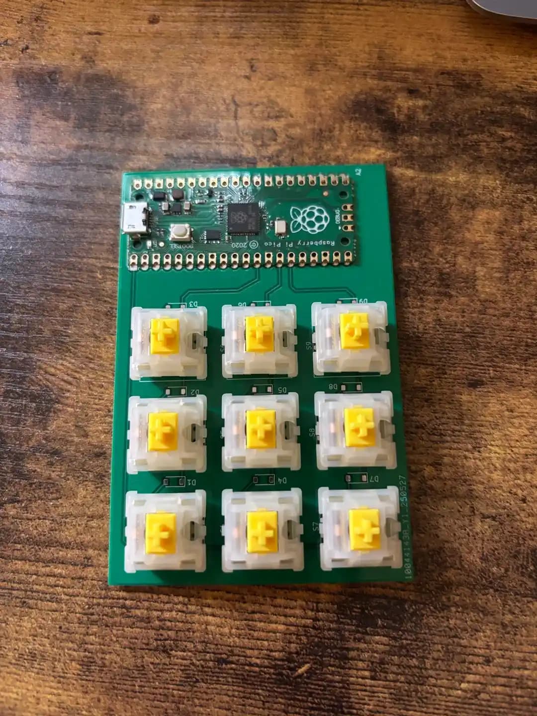 PCB Tasarımına Giriş ve Makro Pad Klavye Projesinde Temel İlkeler ve İpuçları