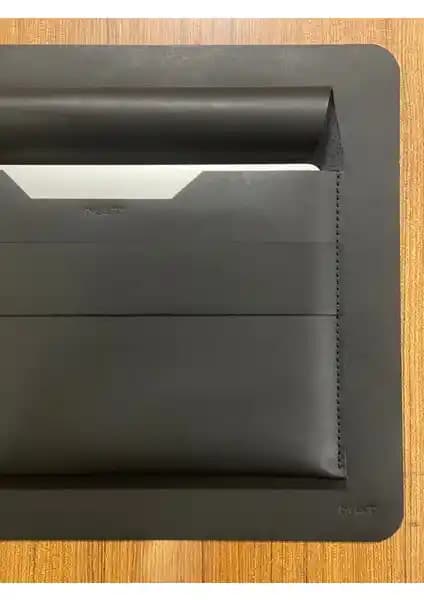 MAT DERİ Siyah Hakiki Deri Çanta: MacBook 13-13.9 inç uyumlu, şık ve dayanıklı tasarım