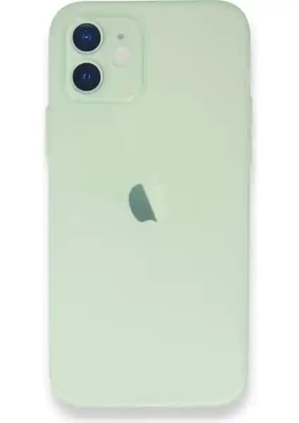 iPhone 12 için MobaxAksesuar ve Pirok Store Kılıflarının Karşılaştırması 1