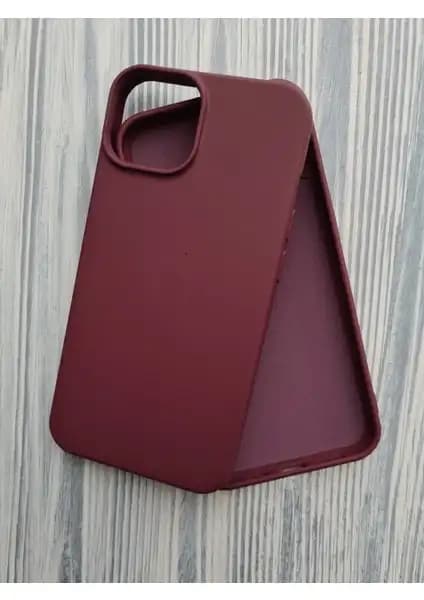 Pirok Store iPhone 13 ve iPhone 14 Kadife Silikon Kılıf Karşılaştırması 2