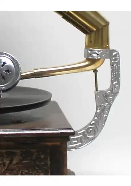 Otantik Gramofon Diyafram Ayağı: Vintage Tarz ve Fonksiyonellik Bir Arada