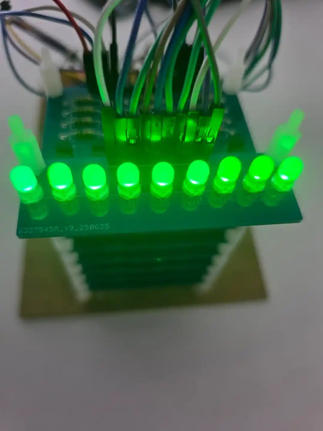 8 Bit Tam Toplayıcı Nedir ve Dijital Elektronikte Nasıl Çalışır? Temel Yapısı ve Tasarımı