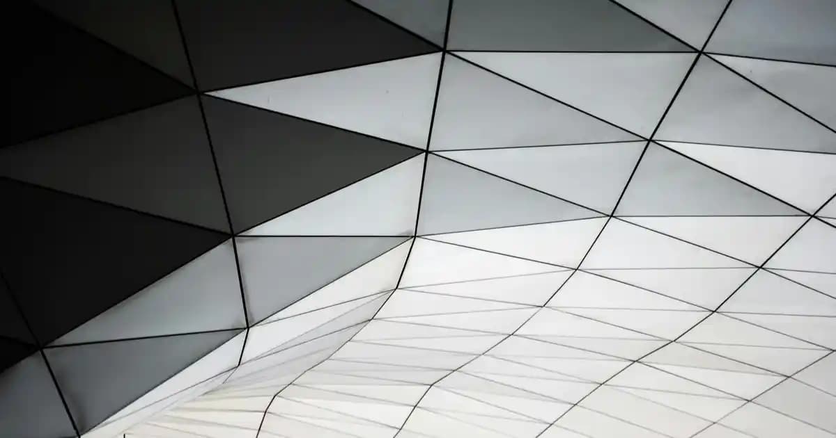 İlk Robot Süpürgenizi Seçerken Dikkat Edilmesi Gereken Teknik Özellikler ve Model Önerileri