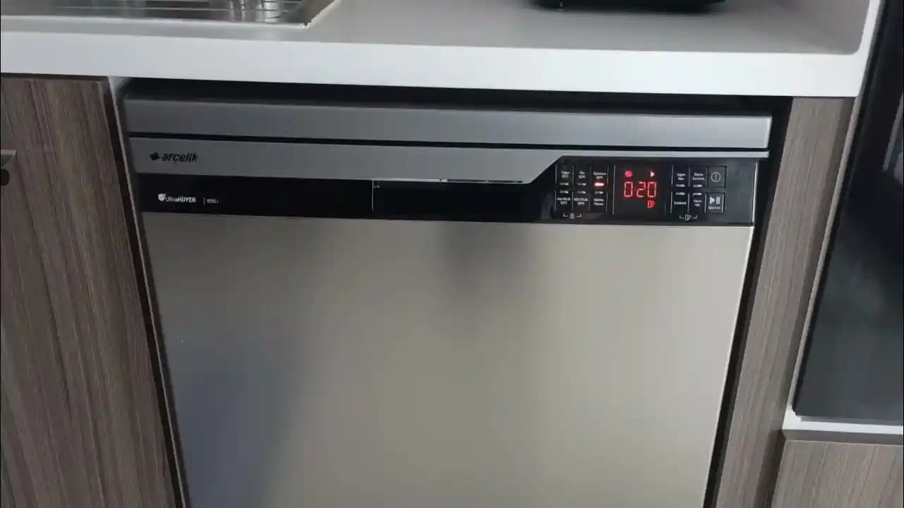 Otomatik Kapı Açma Özelliğine Sahip Bulaşık Makinelerinin İşleyişi ve Kullanıcı Deneyimleri
