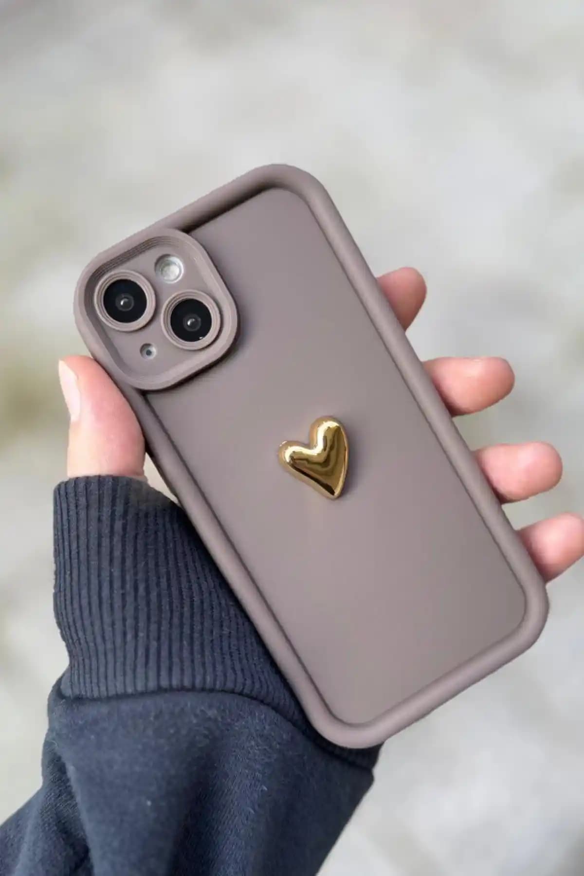 KVK PRİVACY iPhone 13-14 Uyumlu 3D Gold Kalp Kılıfıyla Şıklık ve Koruma Bir Arada