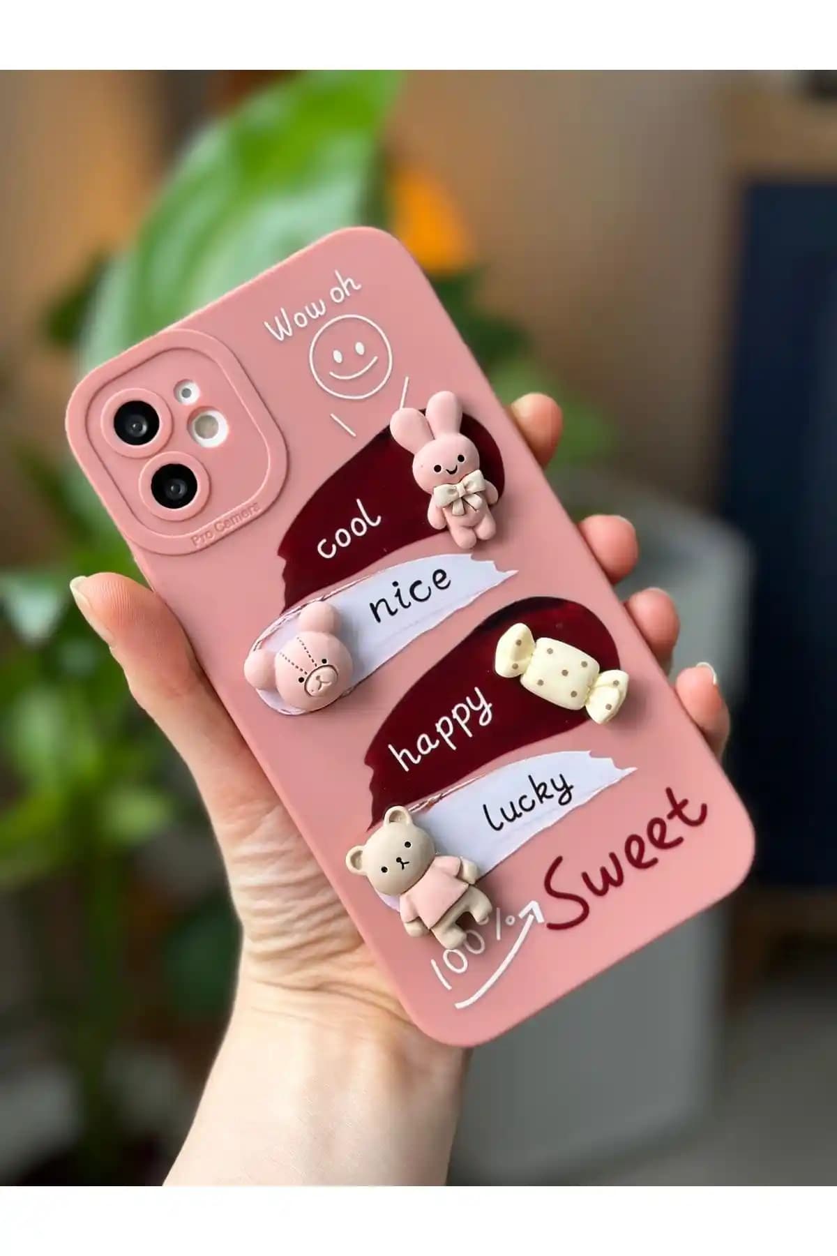 Go Aksesuar iPhone 11 Ayıcık Silikon Kılıfı: Şık ve Koruyucu Tasarım ile Telefonunuzu Güvence Altına Alın